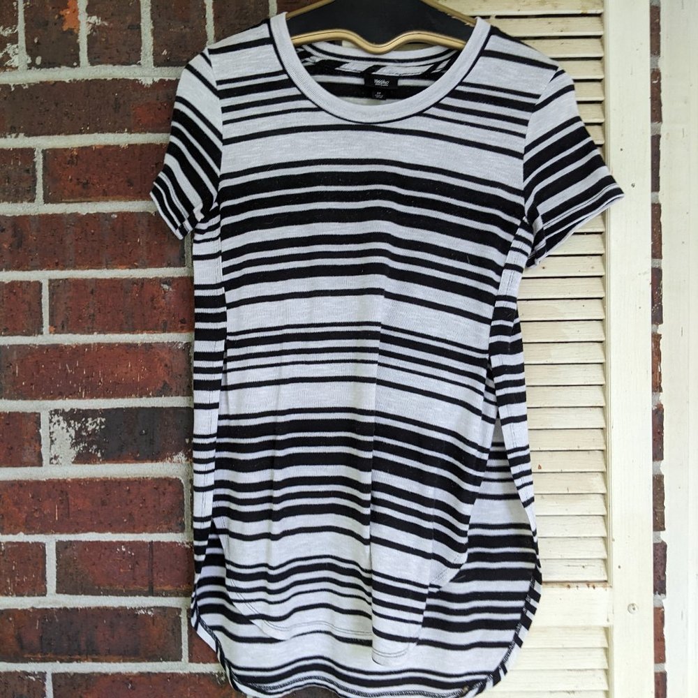 Mossimo black and white stripe small short sleeve women's tunic blouse